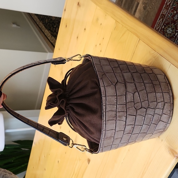 PRATESI Firenze Italian Leather Croco Bucket Bag - Picture 3 of 17